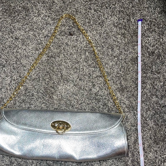 M.ANDONIA 8001 Tootsie Clutch In Metallic Sliver - Picture 3 of 8